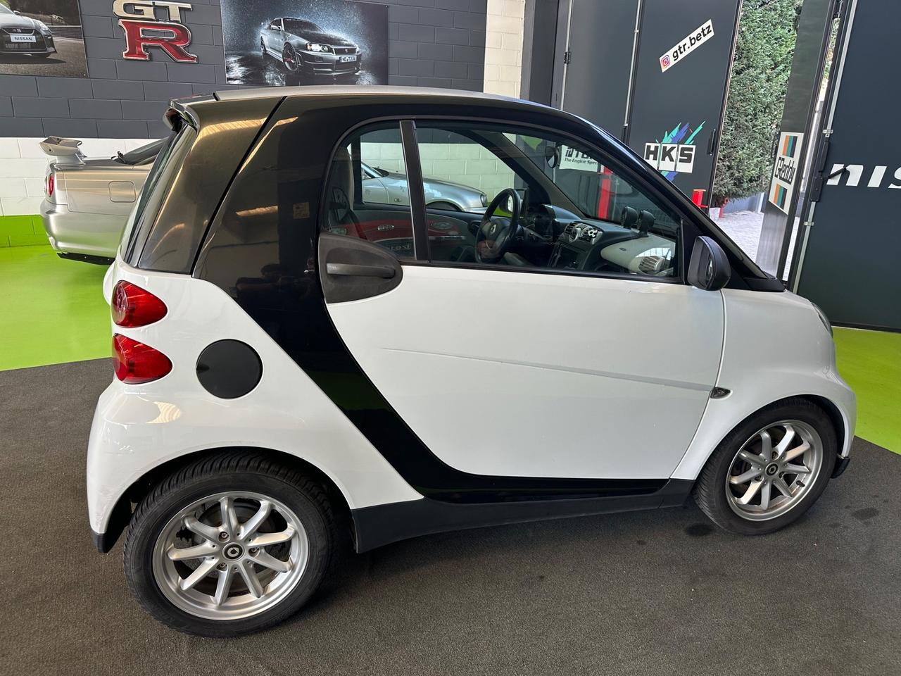 Smart ForTwo 1000 52 kW MHD NAVI-PELLE