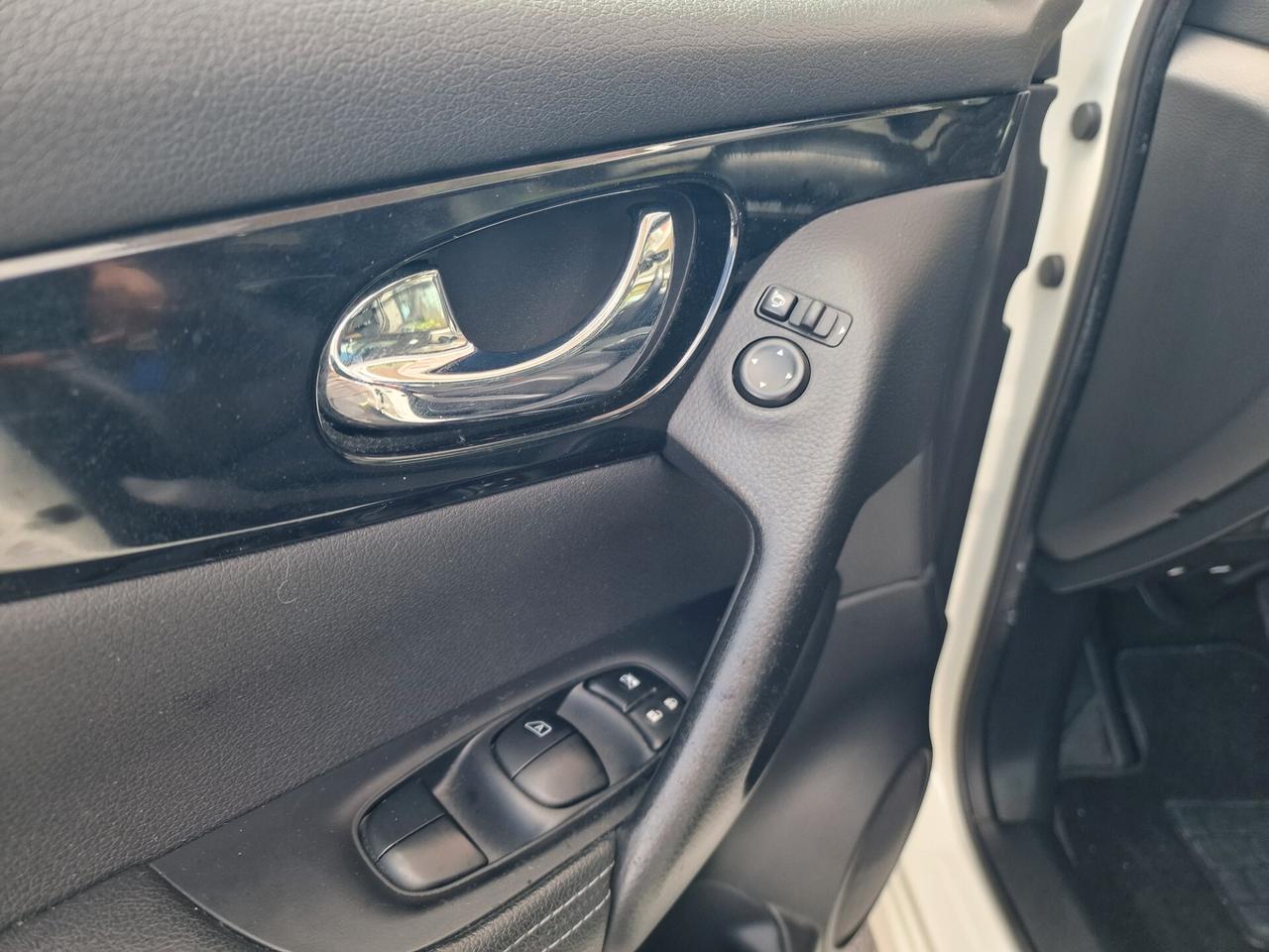 Nissan Qashqai 1.6 dCi 2WD Tekna AUTOMATICA Tetto Panoramico