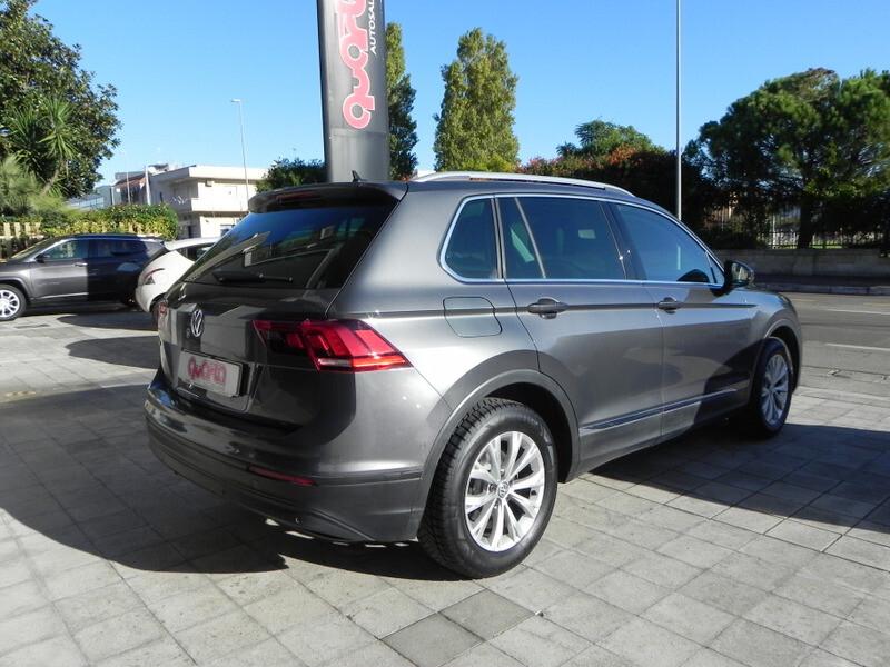 Volkswagen Tiguan 2.0 TDI SCR DSG Business BlueMotion Technology