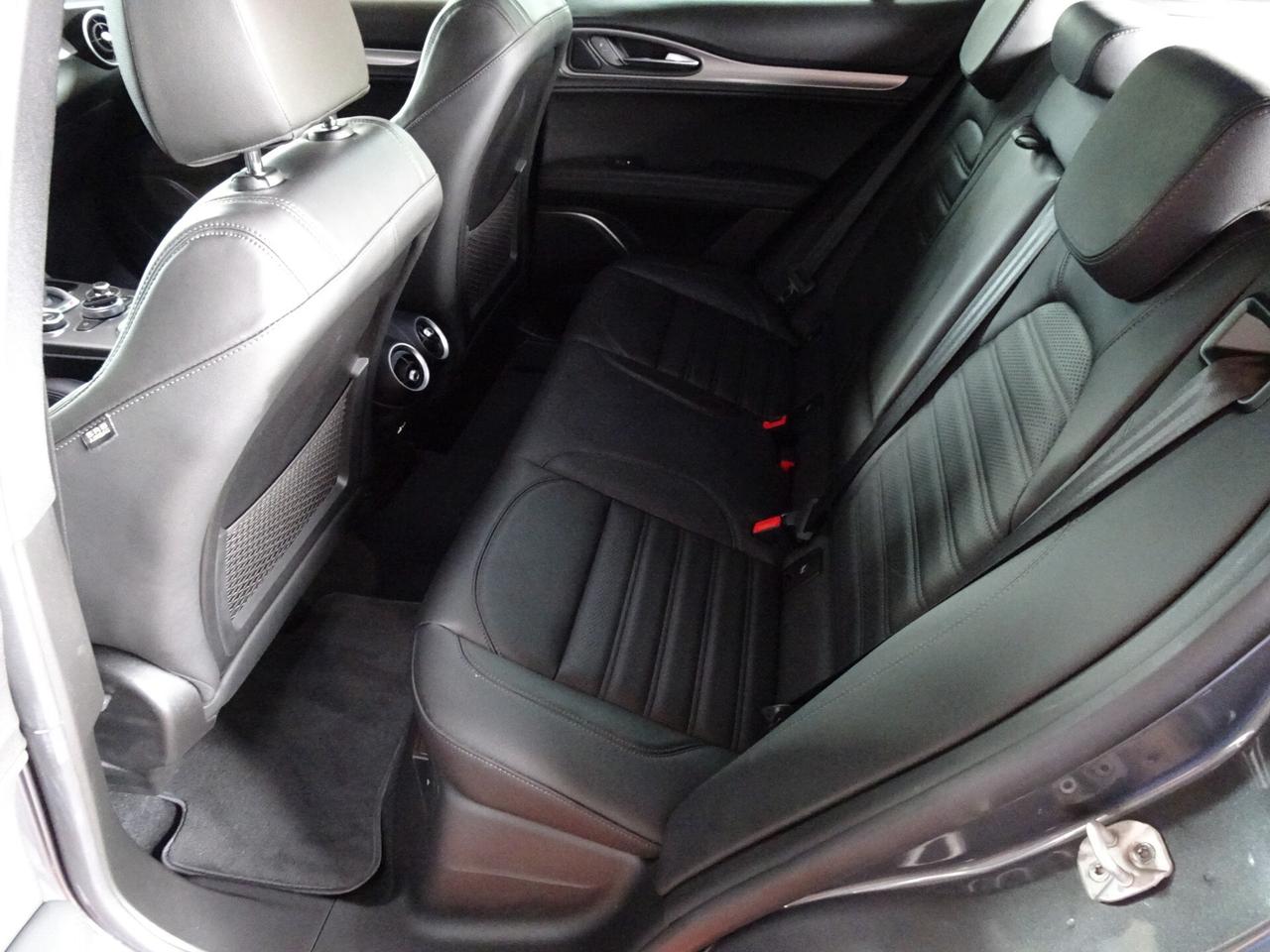 Alfa Romeo Stelvio 2.2 Turbodiesel 210 CV AT8 Q4 Veloce