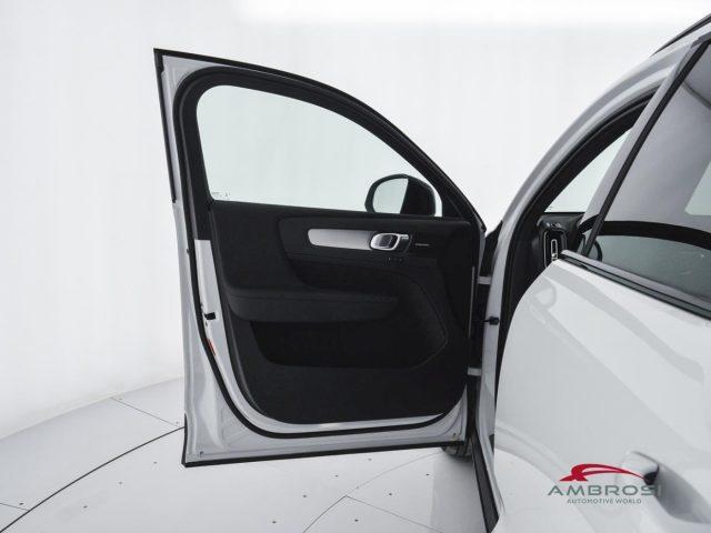VOLVO XC40 B3 Mild hybrid Benzina Core