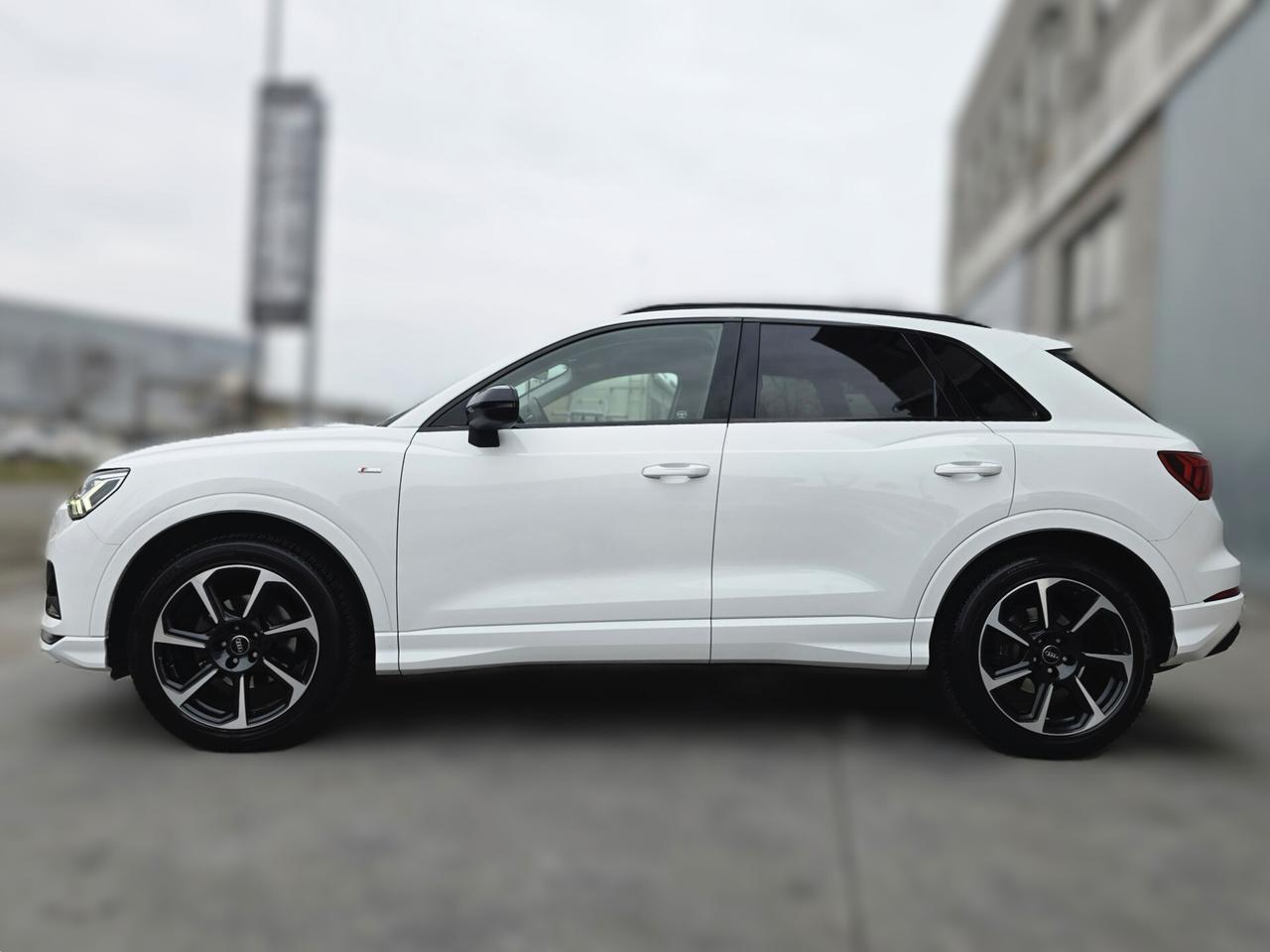 Audi Q3 35 TDI S tronic line edition gancio traino