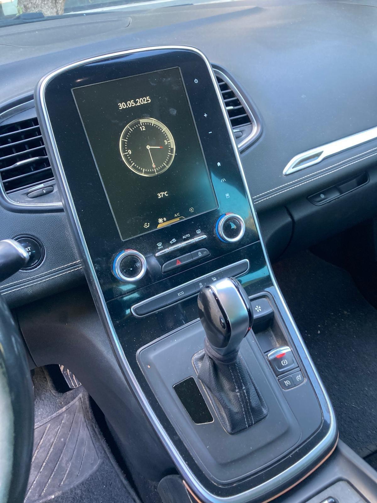 Renault Grand Scenic 7 posti 5 anni di garanzia