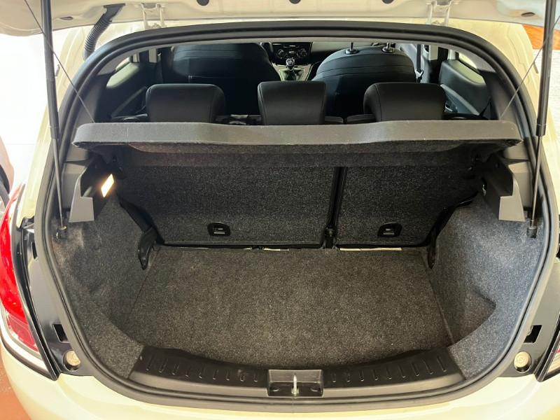 LANCIA Ypsilon 1.2 69 CV 5 porte Silver