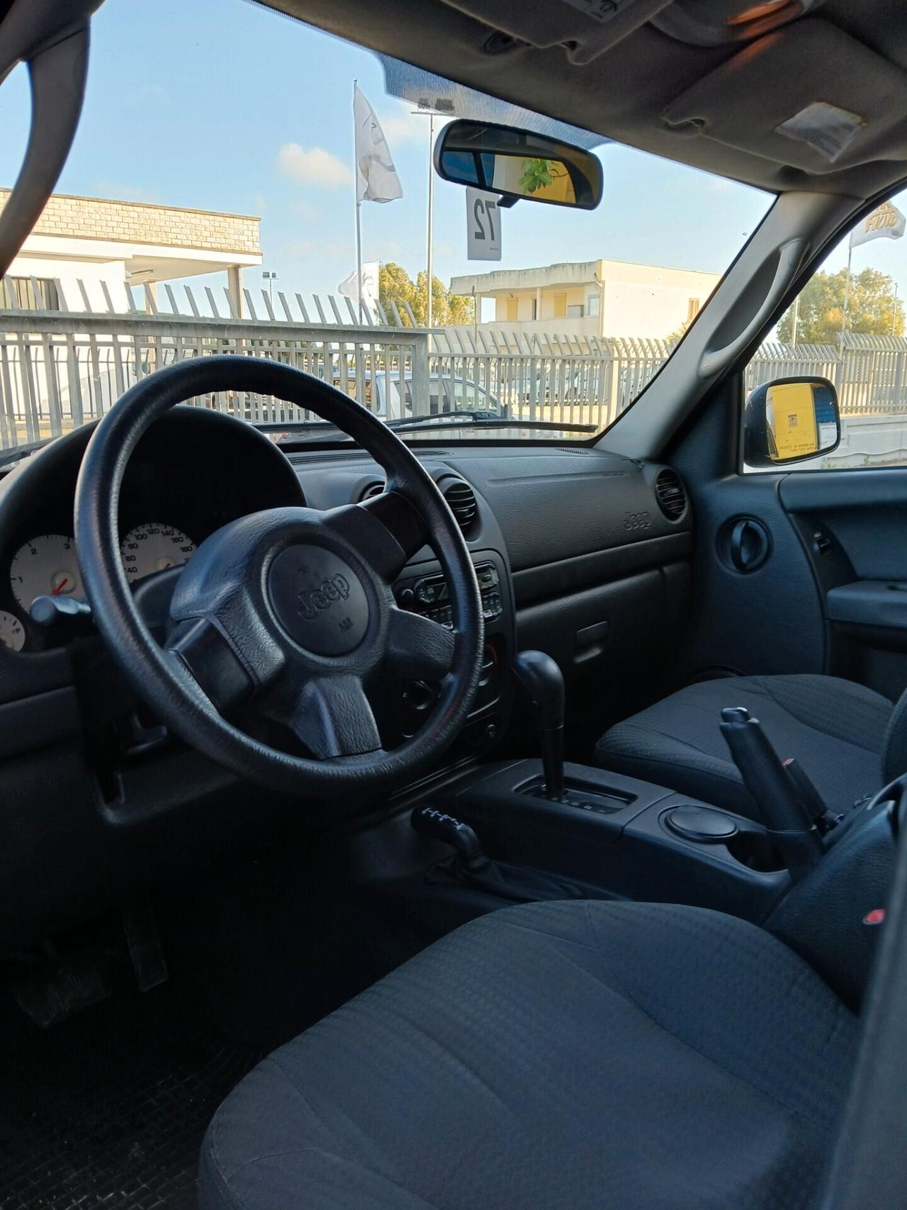 JEEP Cherokee Sport 2.800 CRD 150cv 4WD
