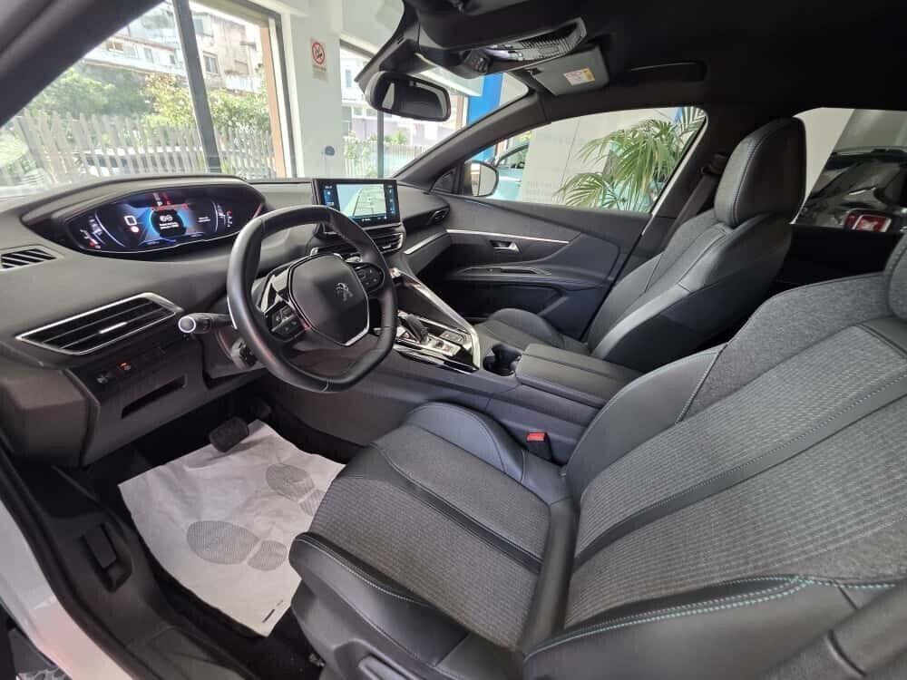 Peugeot 3008 Allure 1.5hdi 2023 EAT8 12000km PROMO