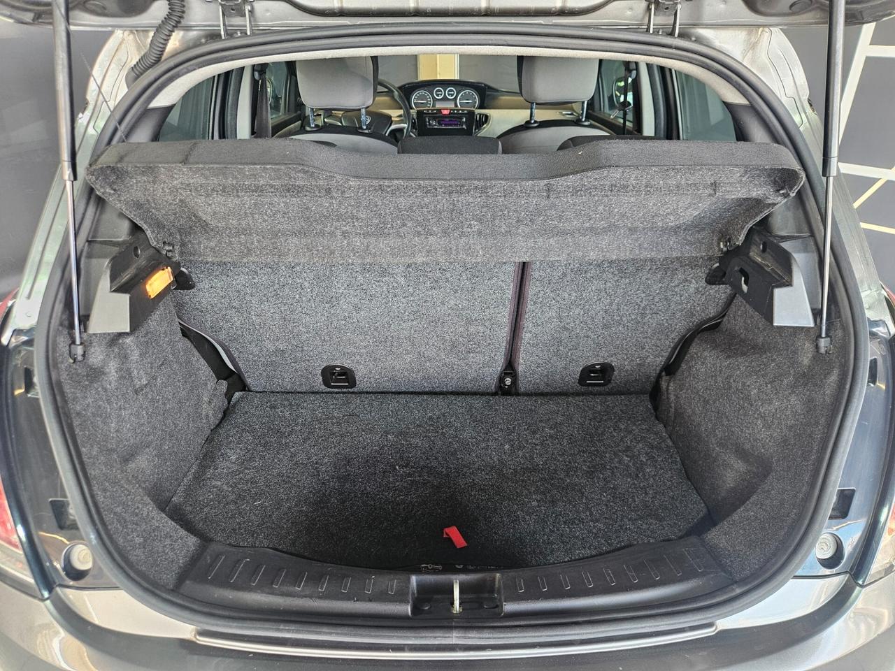 Lancia Ypsilon 1.2 Gold ecochic Gpl