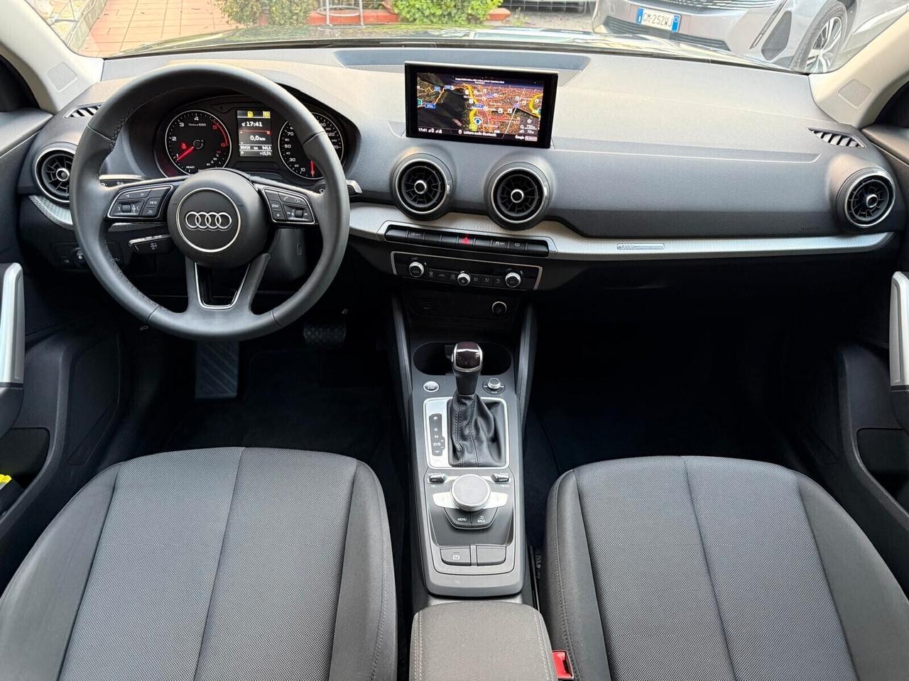 Audi Q2 35 TDI S tronic Business