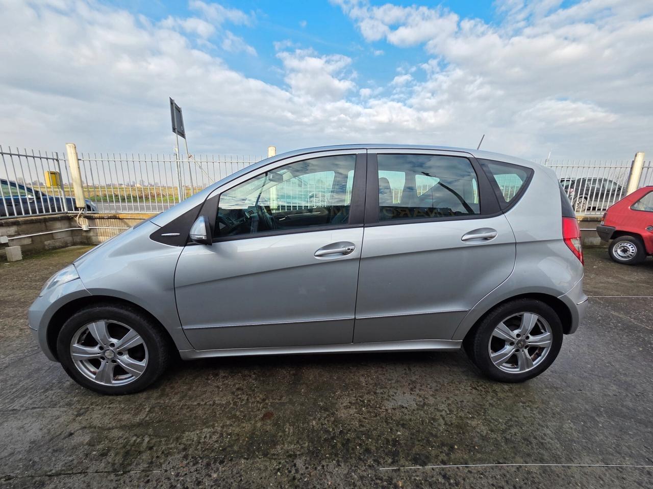 Mercedes-benz A 180 160 CDI AUTOMATIC Premium