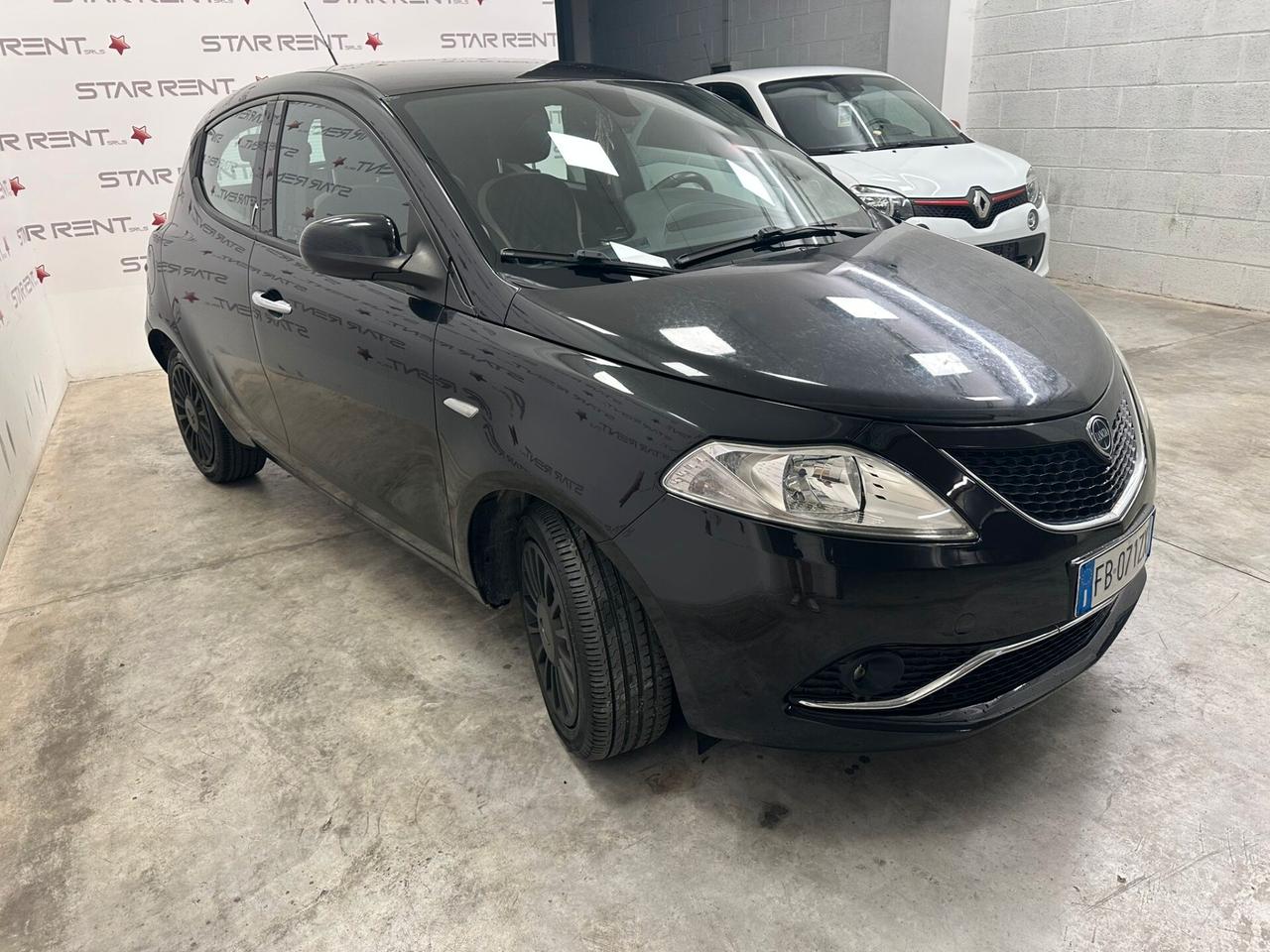 Lancia Ypsilon 1.3 MJT 16V 95 CV 5 porte S&S Silver