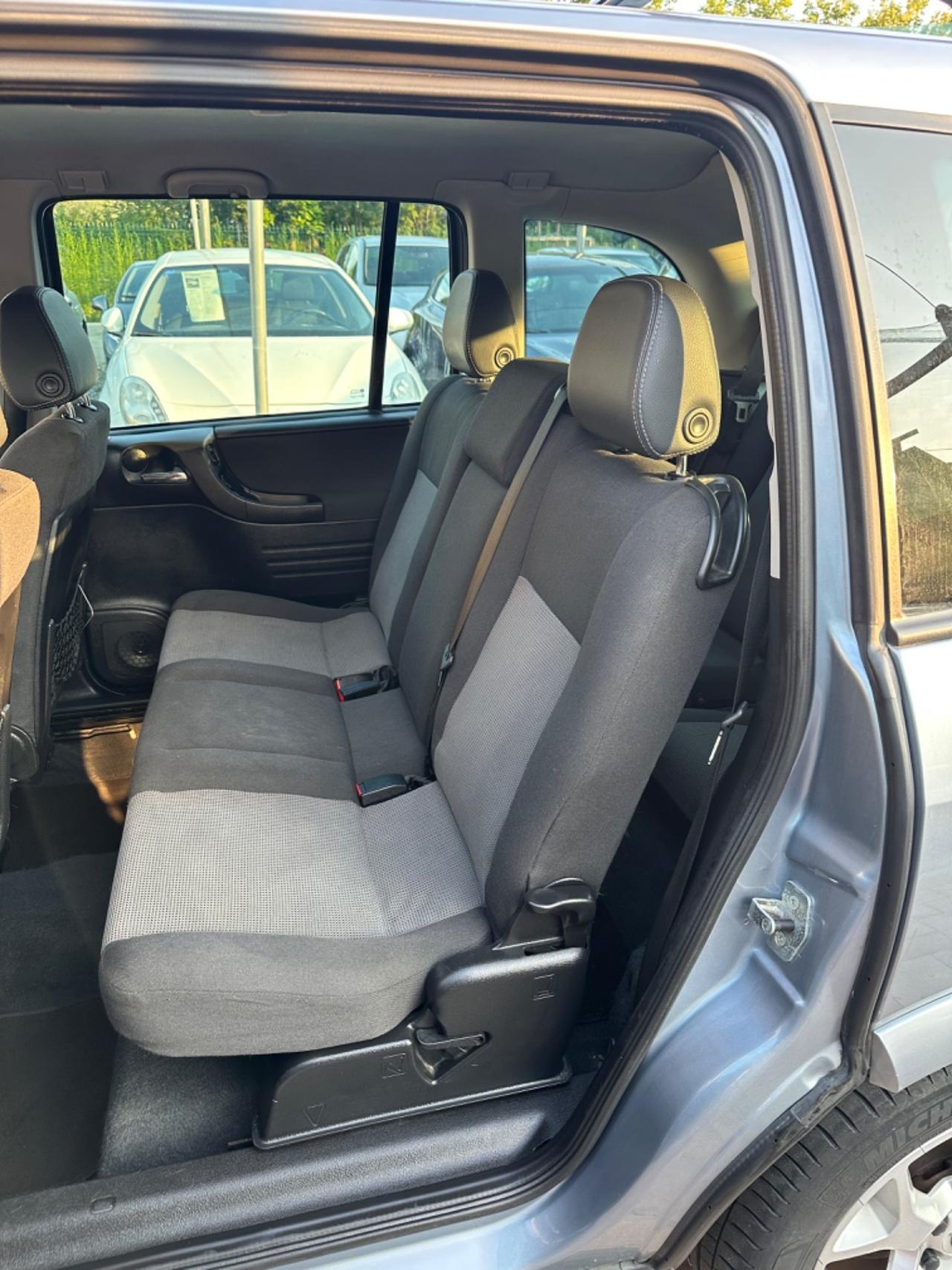 Opel Zafira 1.8 16V cat Fashion Line