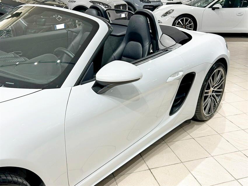 Porsche 718 Spyder Boxster 2.0 T