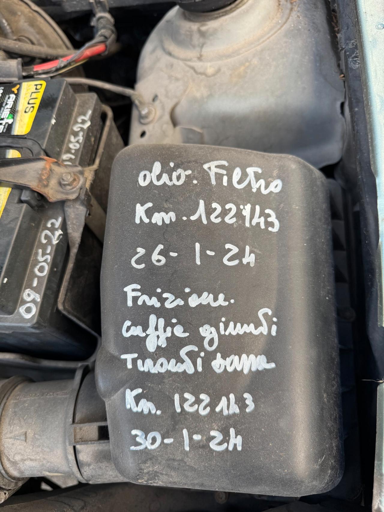 Ford Fiesta 1.2i 16V cat 5 porte Ghia