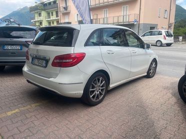 Mercedes-benz B 180 B 180 BlueEFFICIENCY Premium