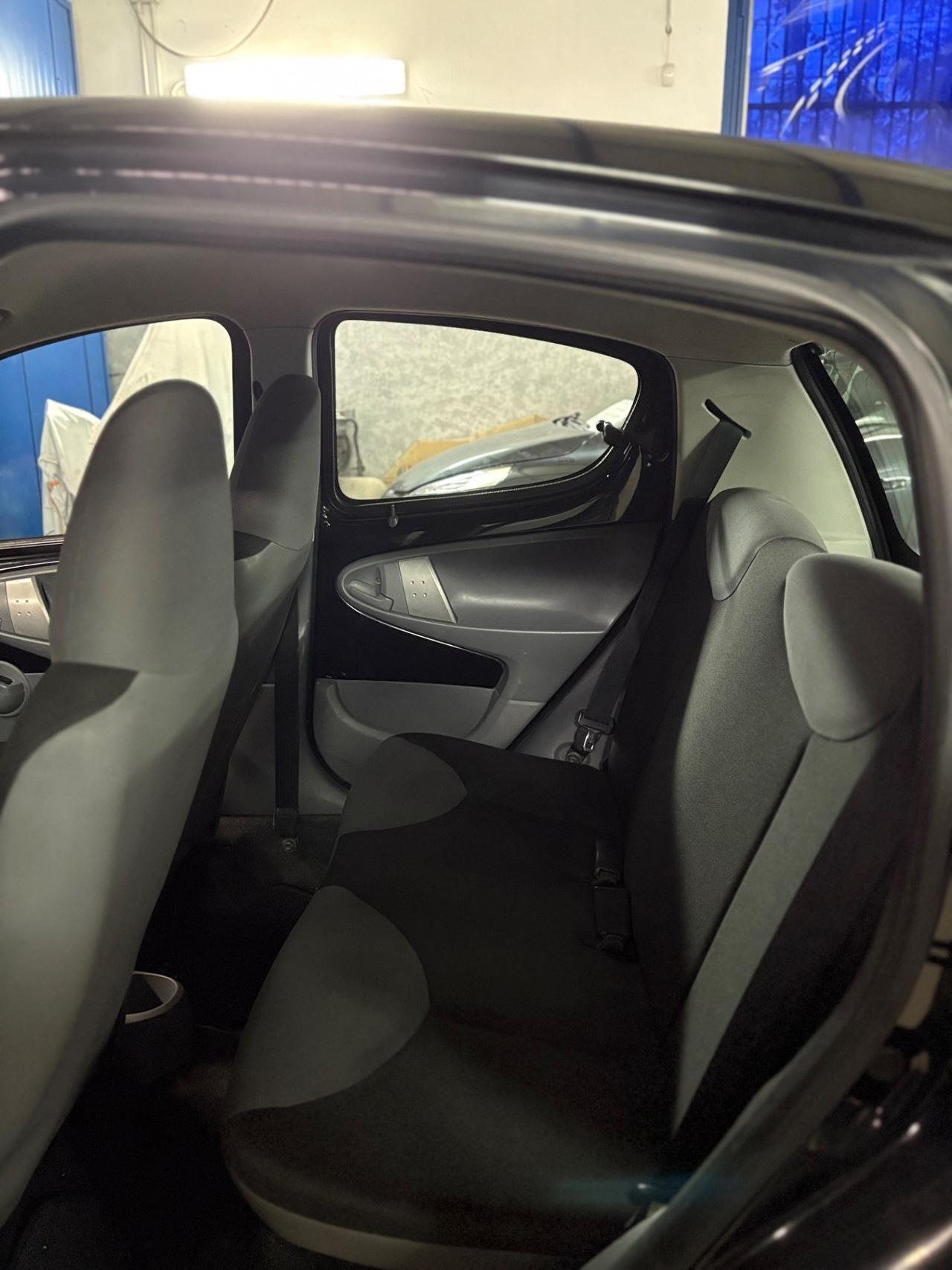 Citroen C1 benzina 1.0cc 68cv 5 porte