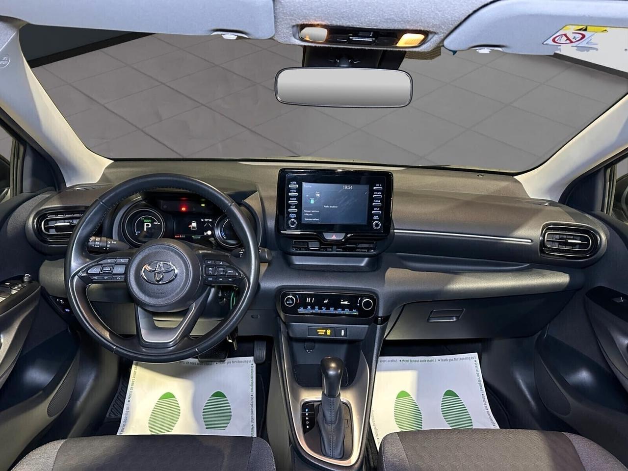 Toyota Yaris 1.5h LOUNGE