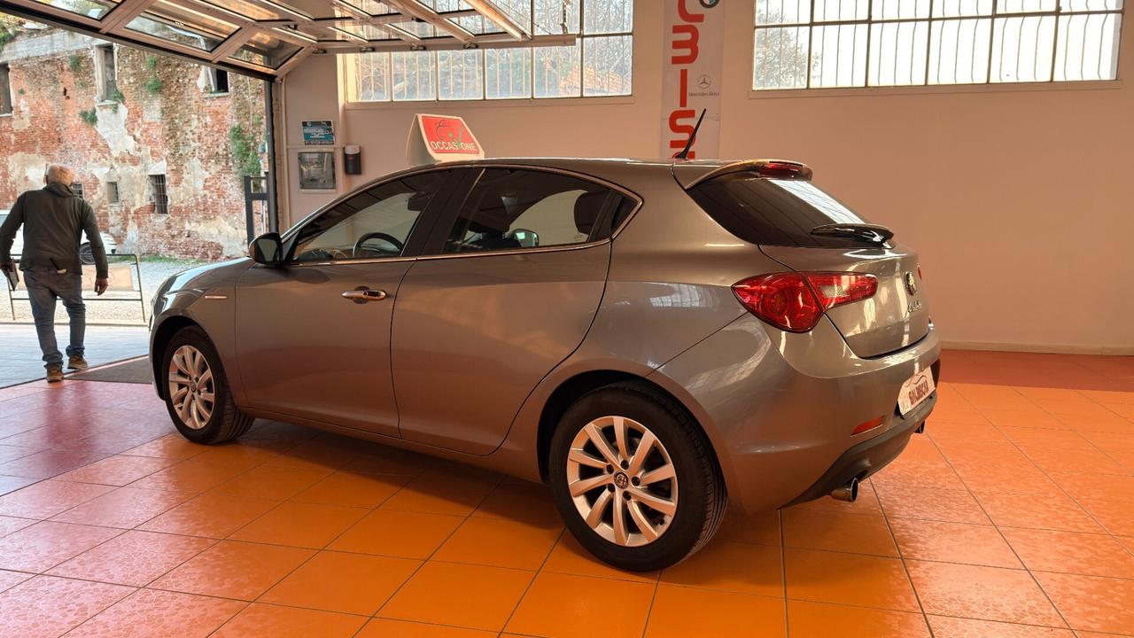Alfa Romeo Giulietta 2.0 JTDm-2 140 CV Exclusive