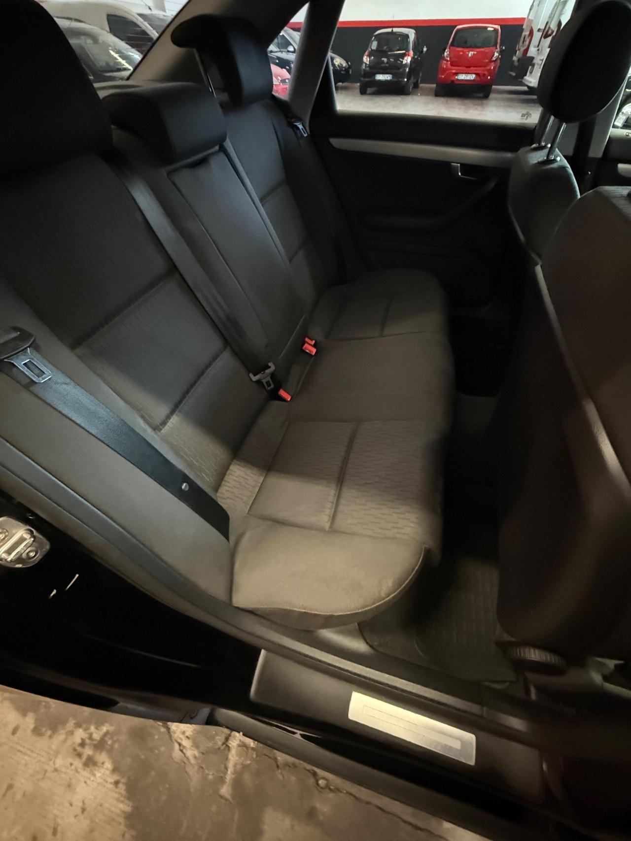 Audi A4 2.0 20V
