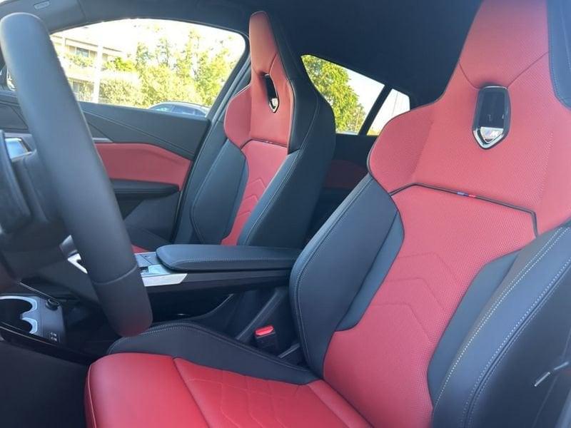 BMW iX2 eDrive20 M Sport