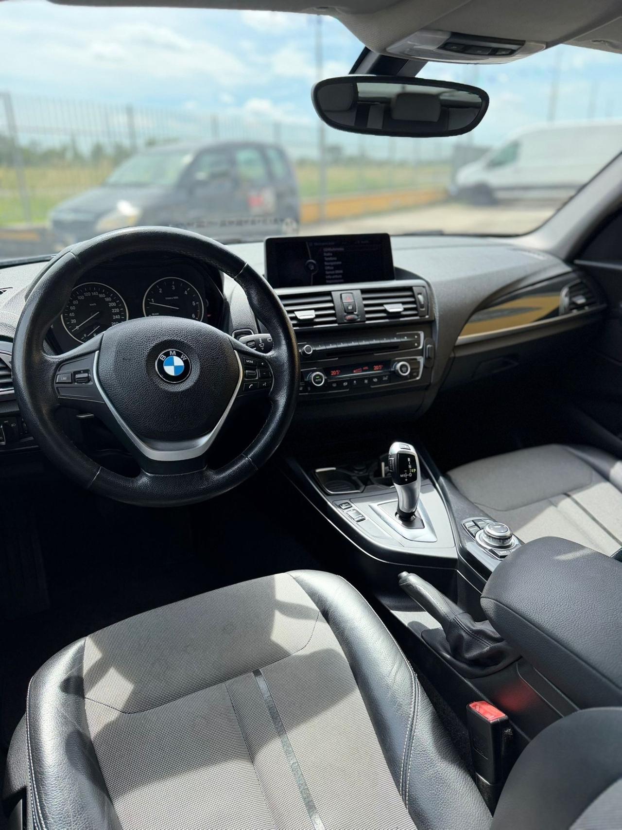 Bmw 120 120d 5p. Urban