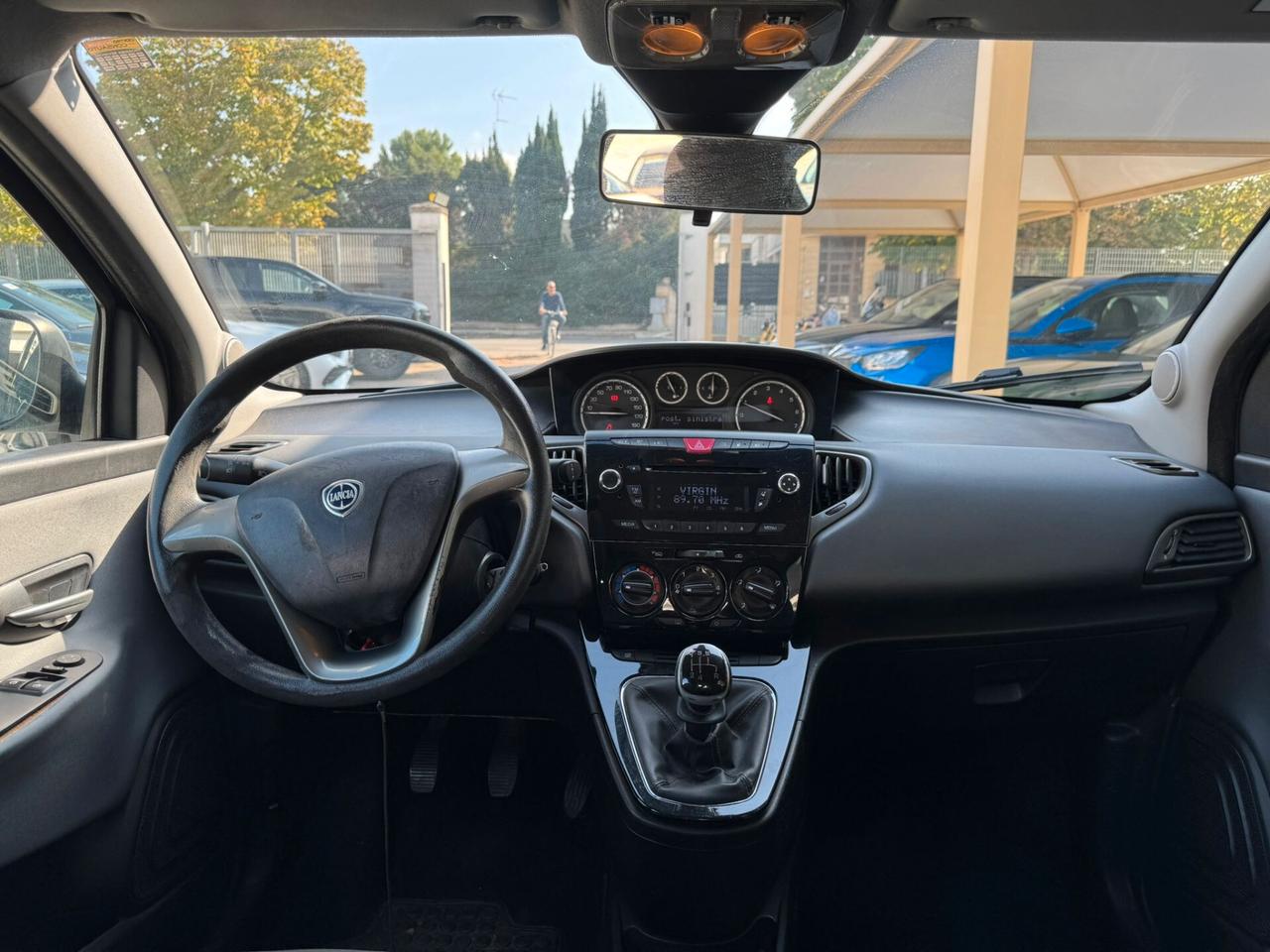 Lancia Ypsilon 0.9 TwinAir 85 CV 5 porte Metano Ecochic Gold