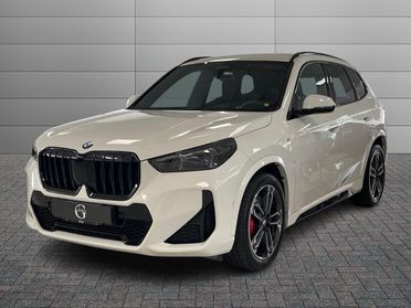 BMW X1 xdrive23d mhev 48V auto