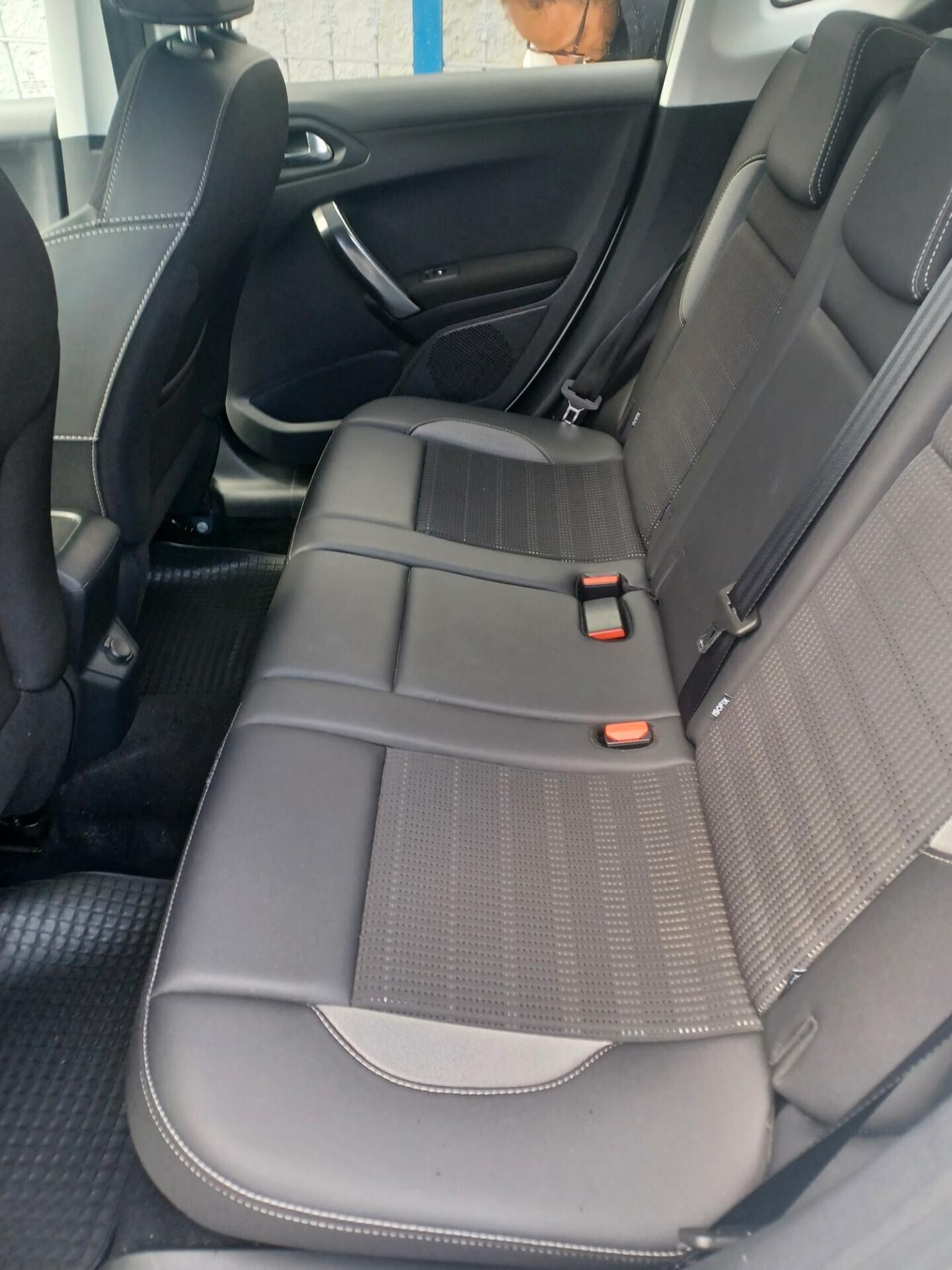 Peugeot 2008 1.6 HDI ALLURE UNICO PROPRIETARIO