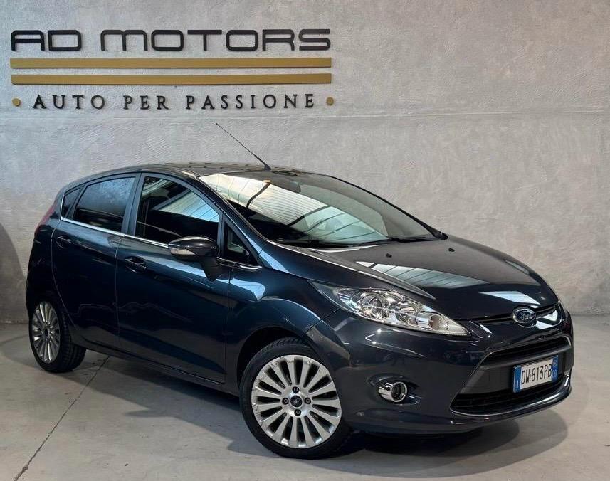 Ford Fiesta Titanium benzina Neopatentati