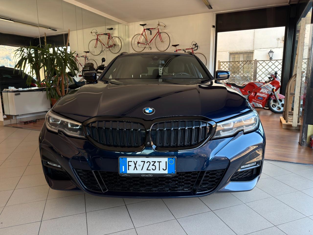 BMW 330d 3.0cc 265Cv Touring xdrive Msport auto gancio traino