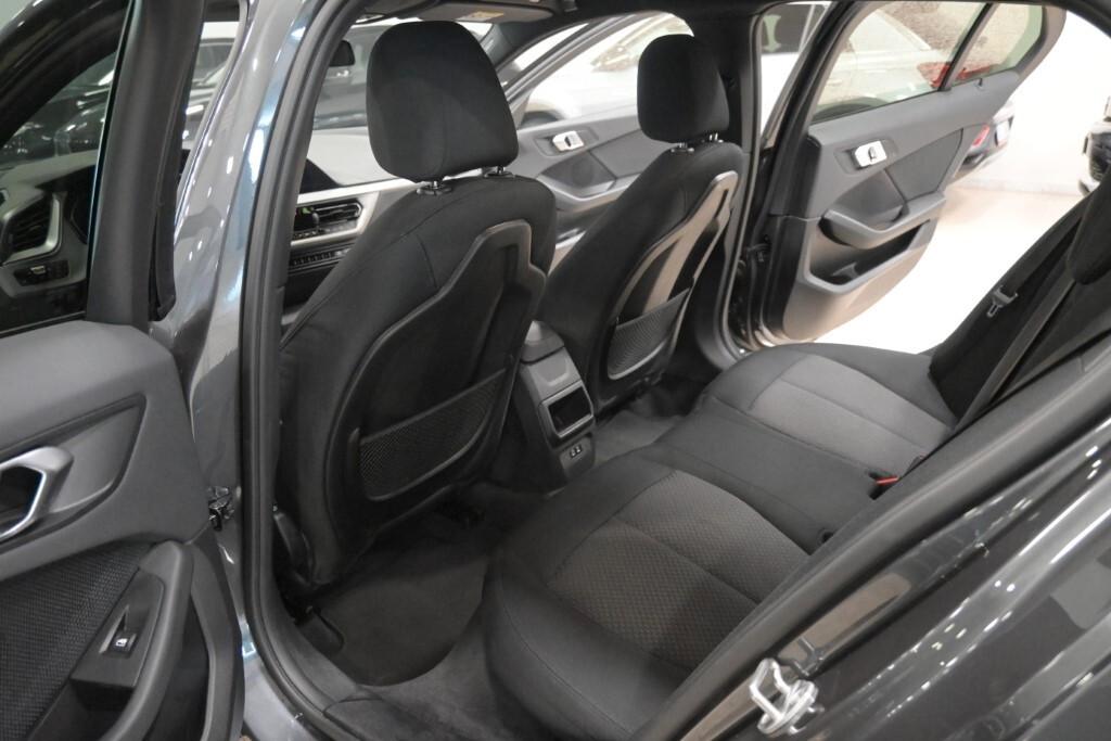 Bmw 116 116i 5p. Business Advantage