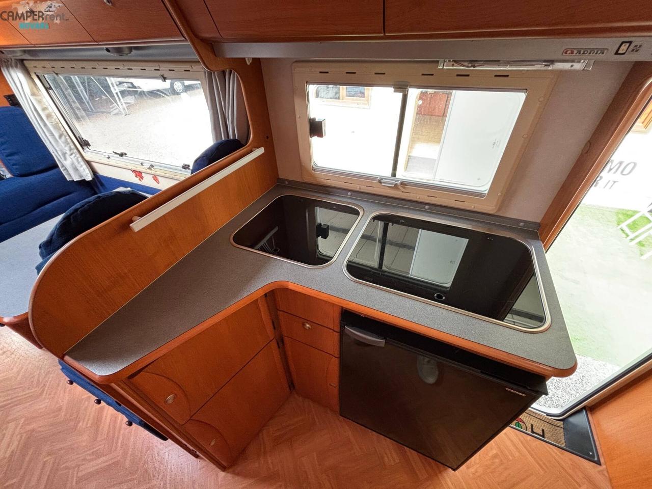 ADRIA ADRIATIK CORAL 670 DK - MANSARDATO COMPATTO
