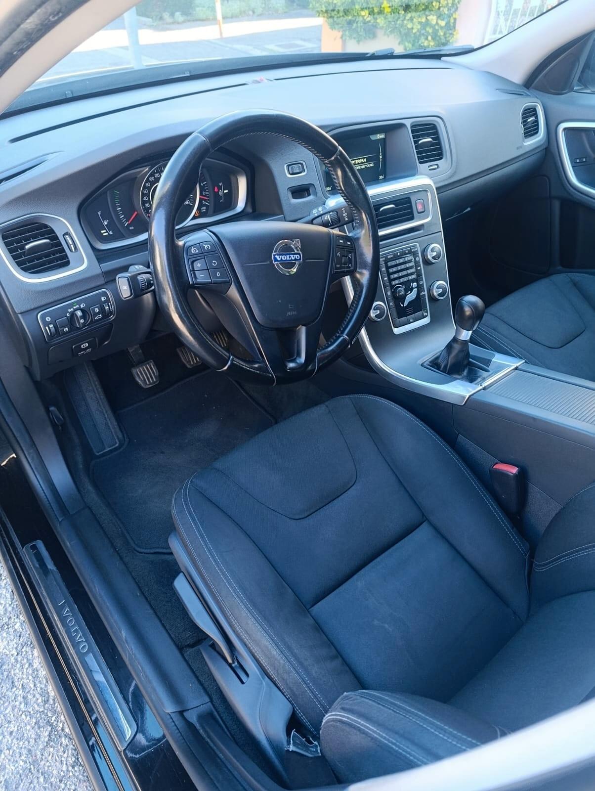 Volvo V60 D2 1.6