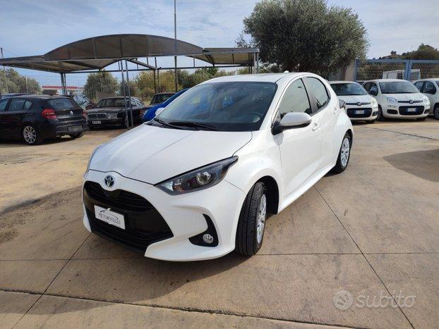 Toyota yaris 1.5 hybrid 116 cv active