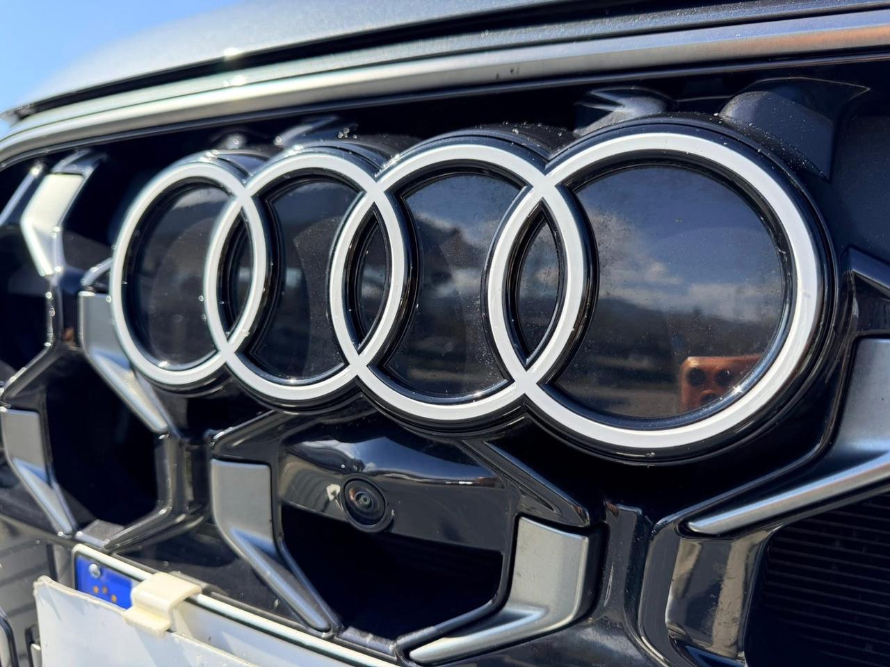Audi Q5 TDI 150 kW mHEV+ S tronic quattro Launch edition line