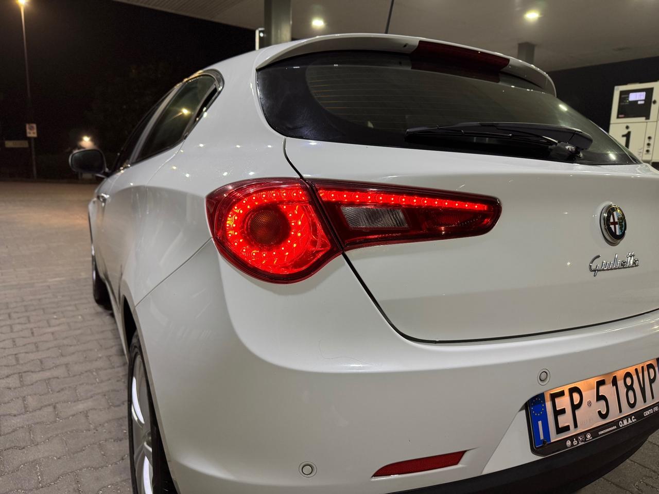 Alfa Romeo Giulietta 1.6 JTDm-2 105 CV Exclusive