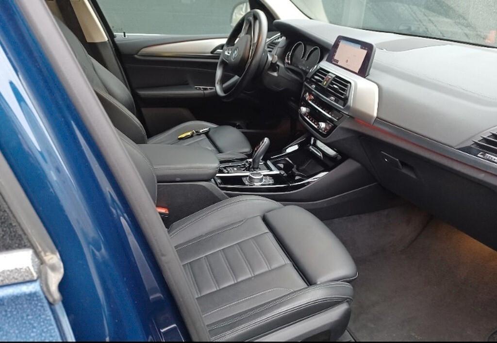 Bmw X3 18D 150CV STEPTRONIC 48V S-DRIVE LUXURY ( FARI LED - AMBIENT LIGHT TETTO PANORAMICO APR. )