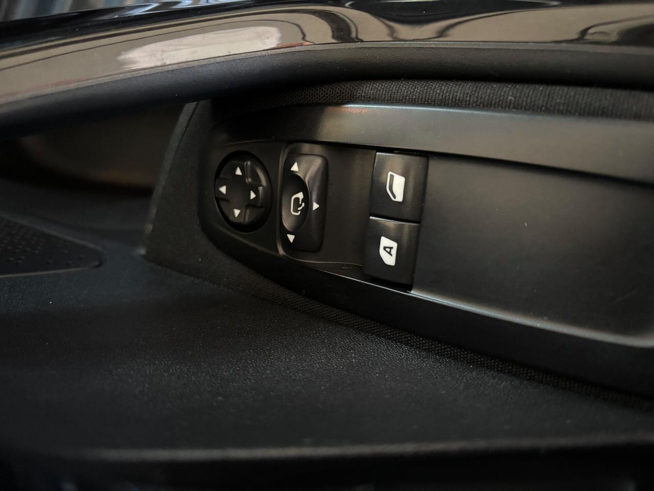 Peugeot 208 1.4 e-HDi 68 CV AUTOMATICA Active