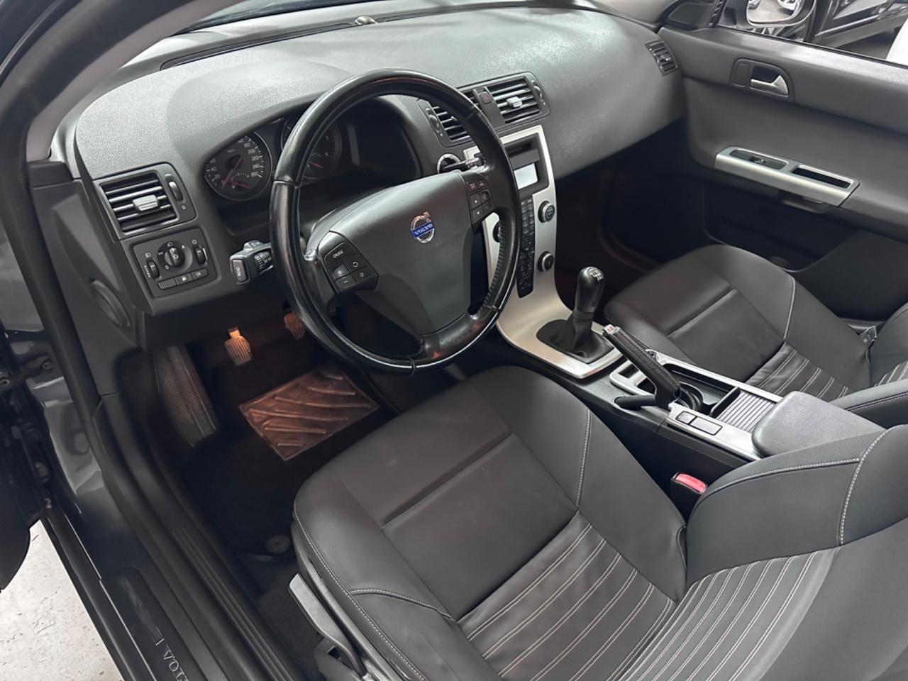 Volvo V50 D2 POLAR