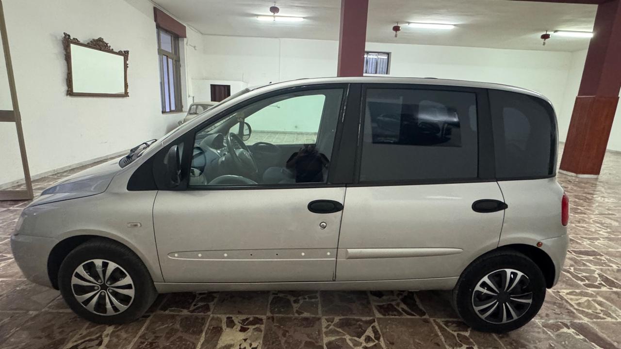 Fiat Multipla 1.6 16V Natural Power Family