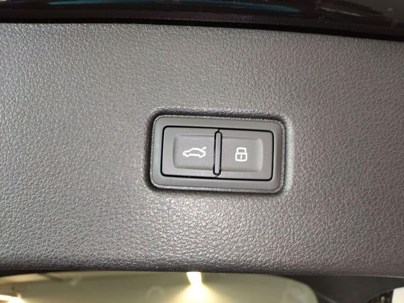 Audi Q5 SPB 50 TFSI e quattro S tronic Identity Black