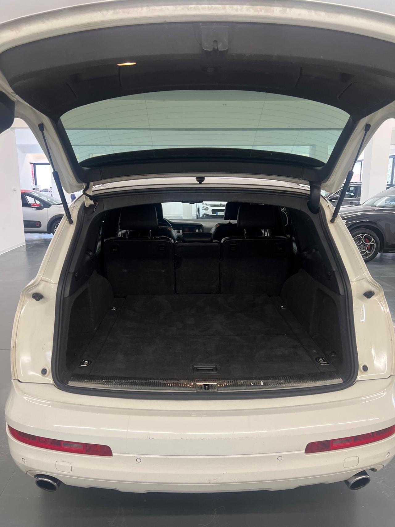 Audi Q7 3.0 V6 TDI 240 CV quattro tiptronic