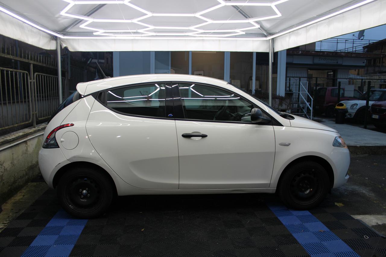 Lancia Ypsilon 1.2 69 CV 5 porte S&S Elefantino Blu