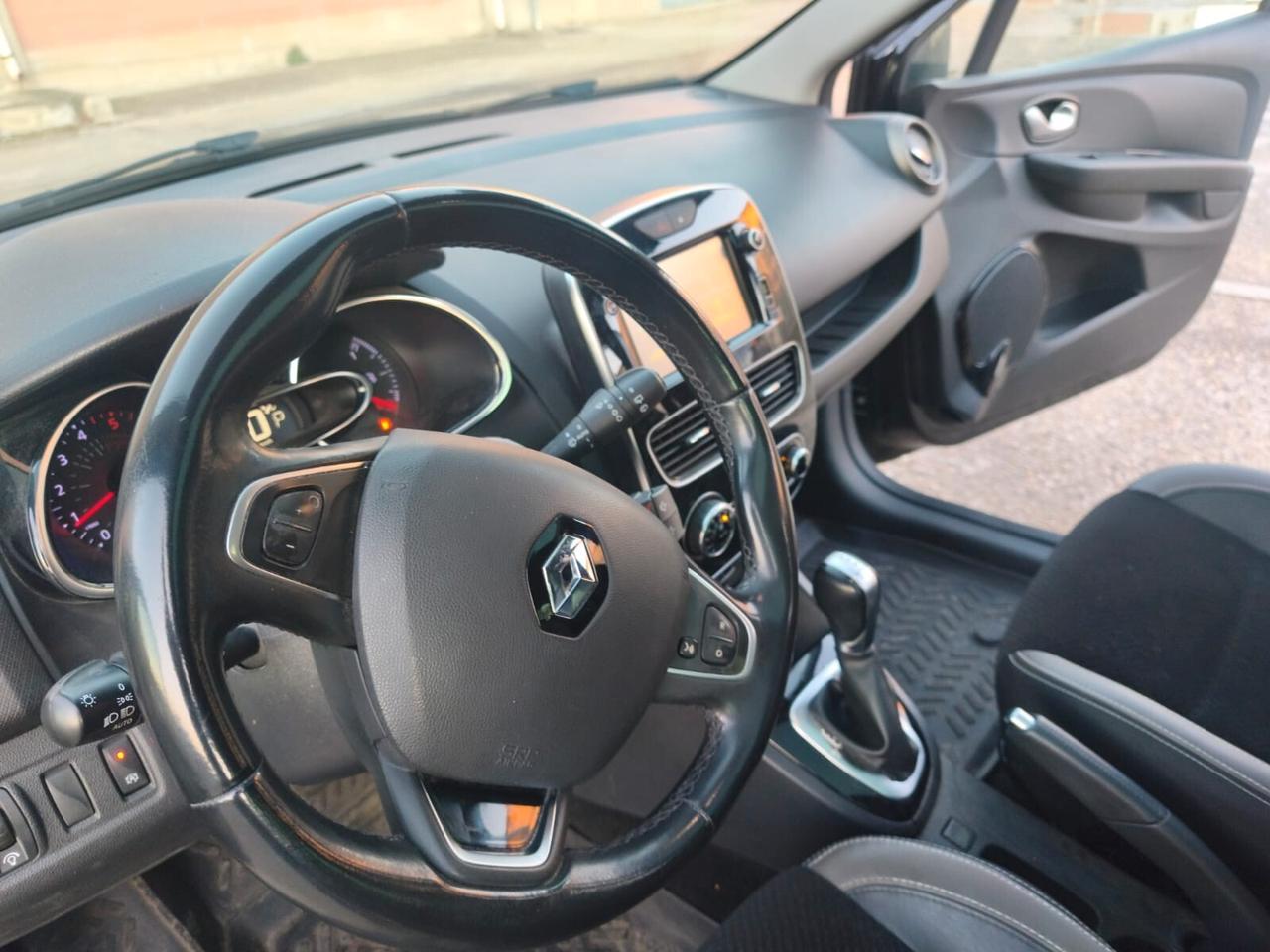 Renault Clio 2017--1.5 Diesel Neopatentati Automatica