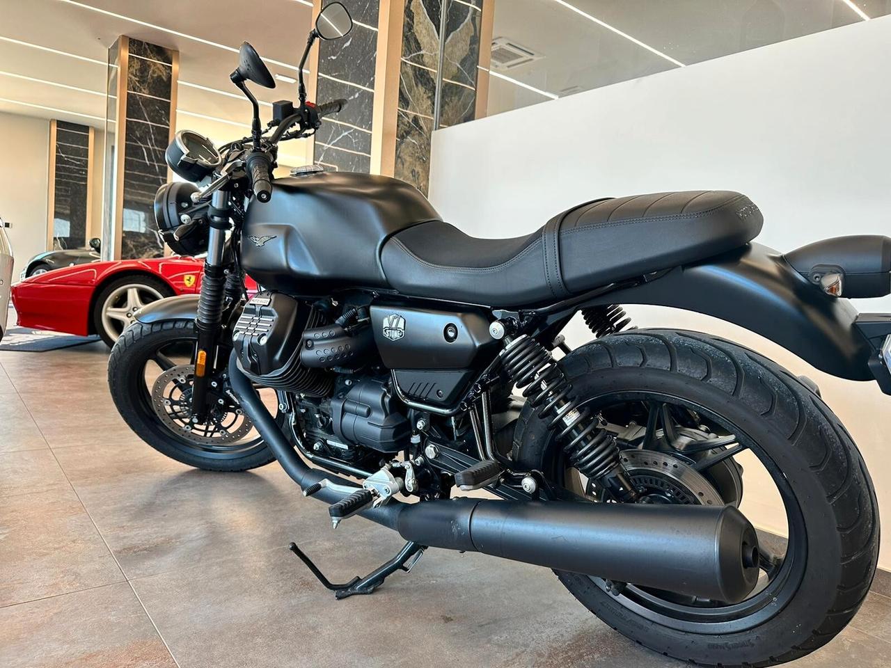 Moto Guzzi V7 Stone 850 4450 KM 2022