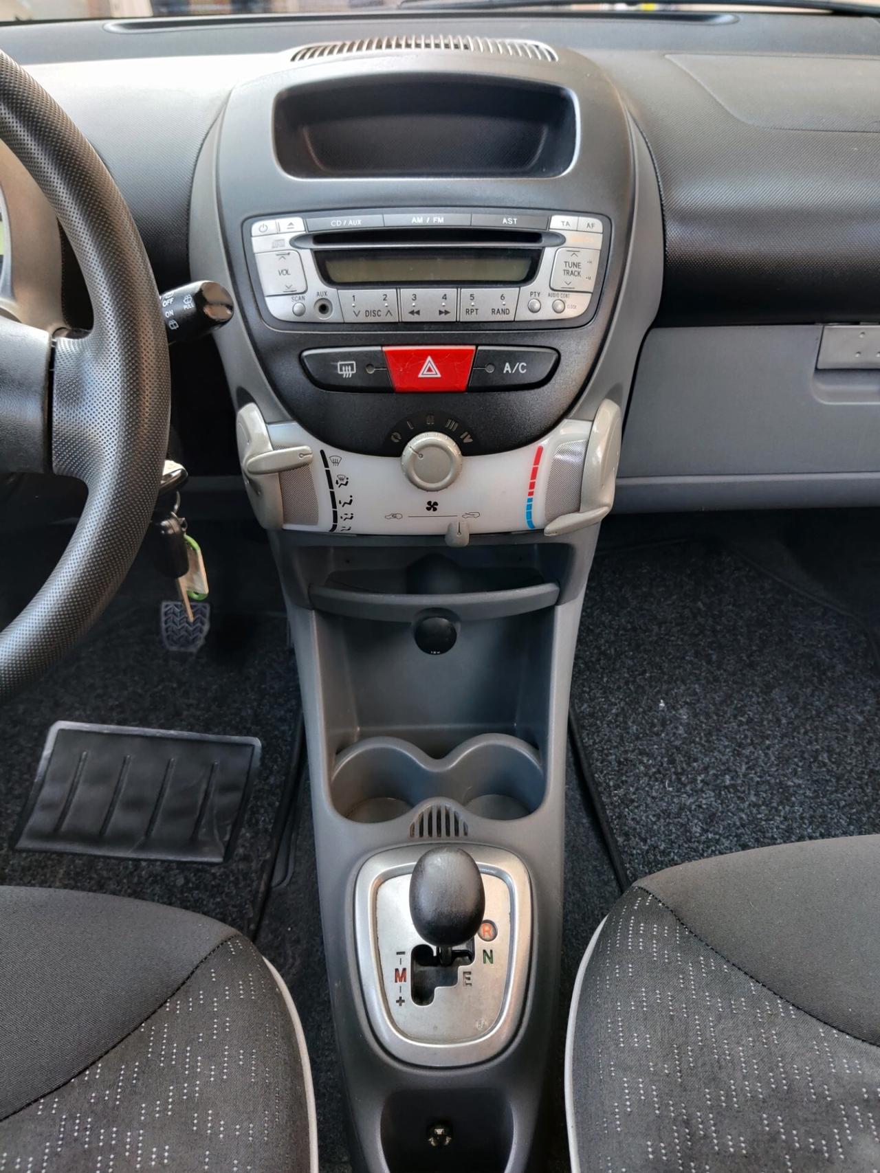 Toyota Aygo 1.0 Benzina 5 porte AUTOMATICA 2008