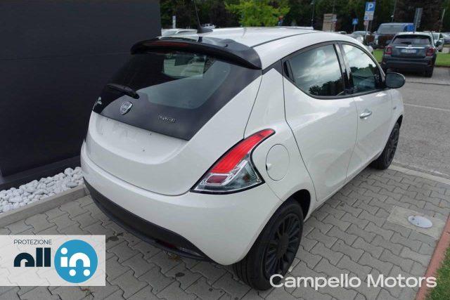 LANCIA Ypsilon Ypsilon 1.0 70cv Hybrid S&S Silver MY23