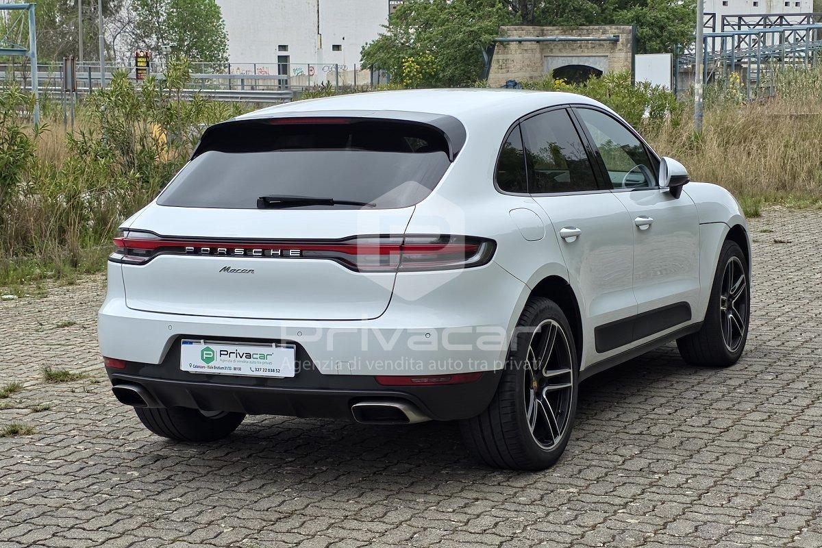 PORSCHE Macan 2.0