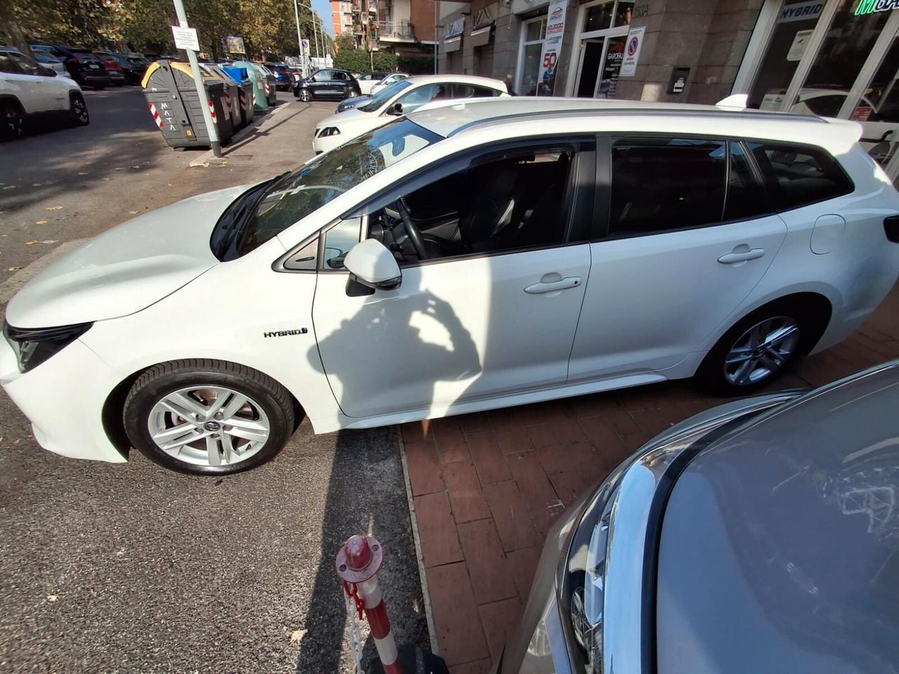 Toyota Corolla Touring Sports 1.8 Hybrid Business