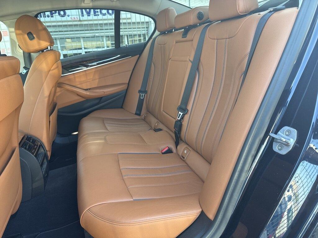 BMW Serie 5 Berlina 520 d Luxury xDrive Steptronic