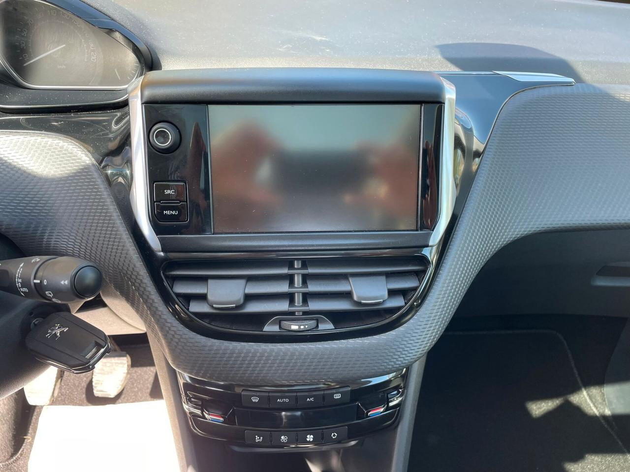 Peugeot 2008 1.6 HDI 120cv Black Matt